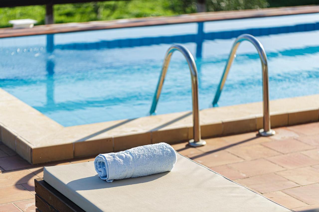 Villa Dimokritos Villas, A Experience, By Thinkvilla Angeliana (Crete)
